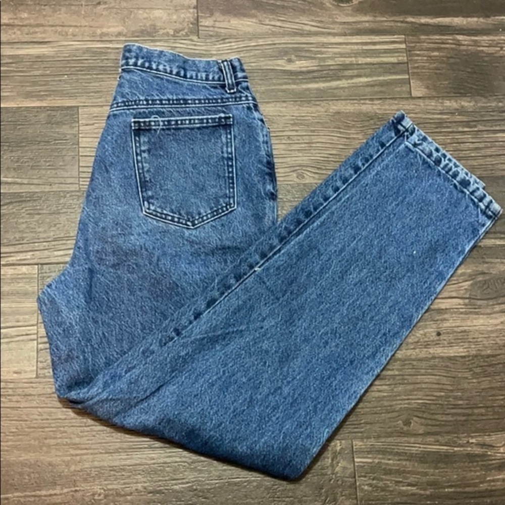 Vintage mom jeans medium wash tapered leg size 32